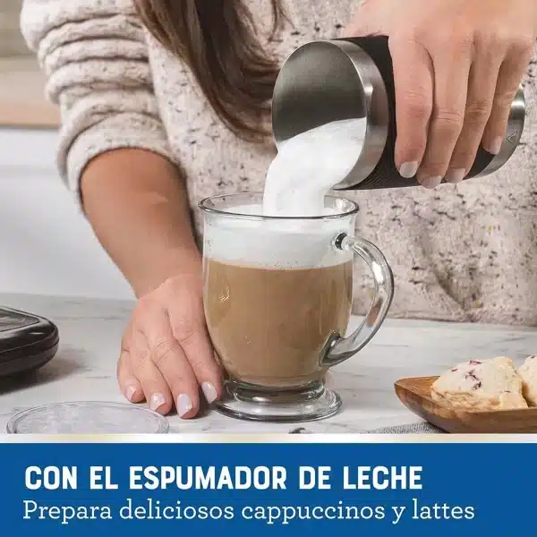 Cafetera Oster Latte 4 En 1 Con Espumador Oster BVSTDC02B  Color Negro - Imagen 6